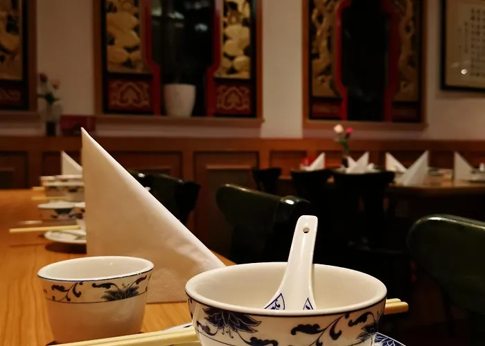 China Restaurant Lotus Hotel *